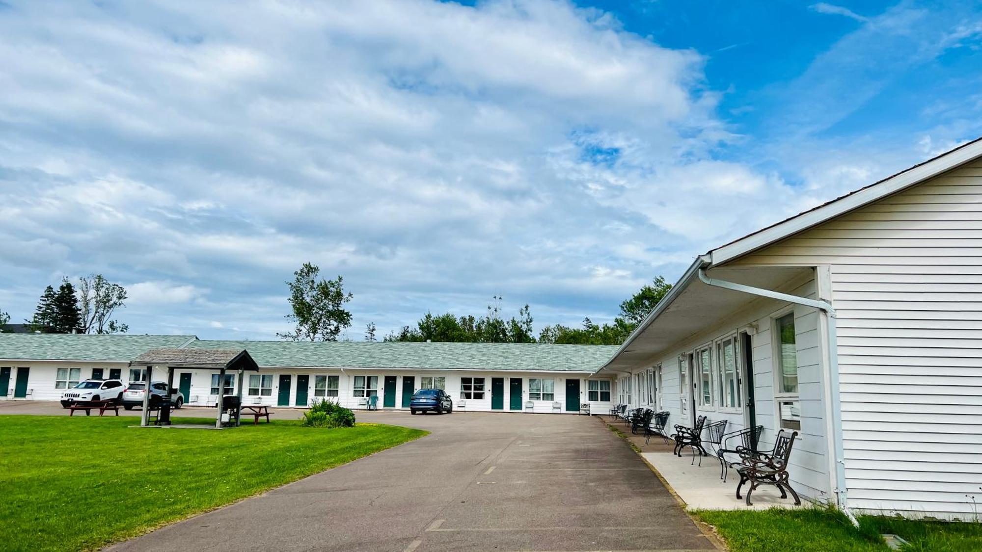 Anne Shirley Motel & Cottages คาเวนดิช ภายนอก รูปภาพ